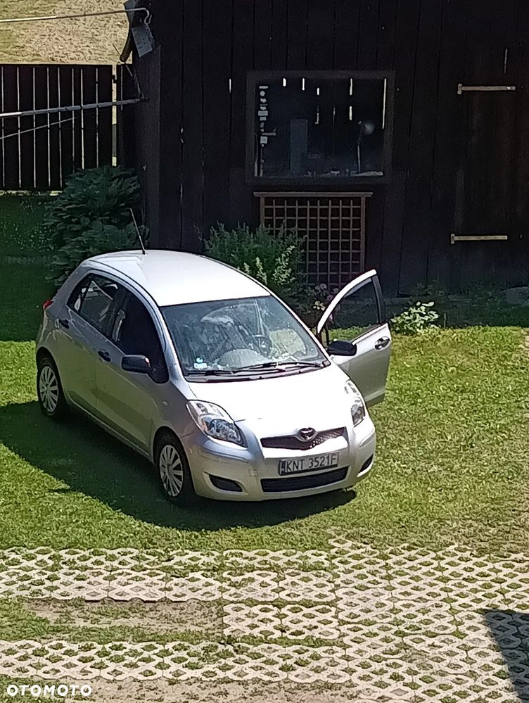 Toyota Yaris - 2