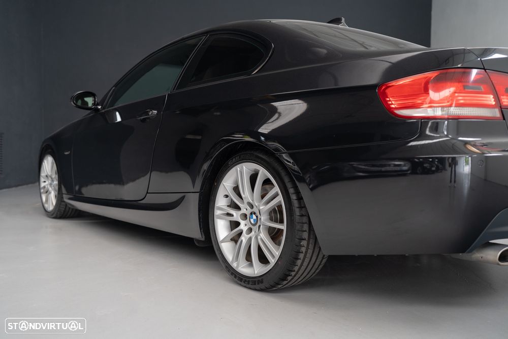 BMW 320 d Coupe - 24