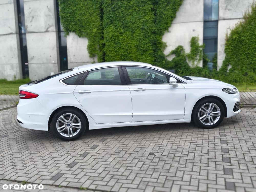 Ford Mondeo 2.0 EcoBlue Titanium - 28