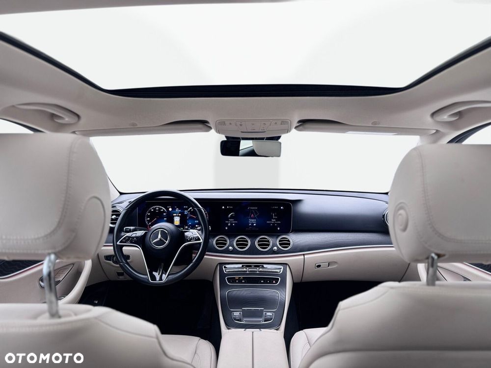 Mercedes-Benz Klasa E 300 de Exclusive - 14