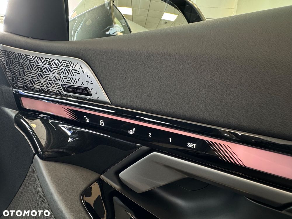 BMW Seria 5 540d xDrive - 28
