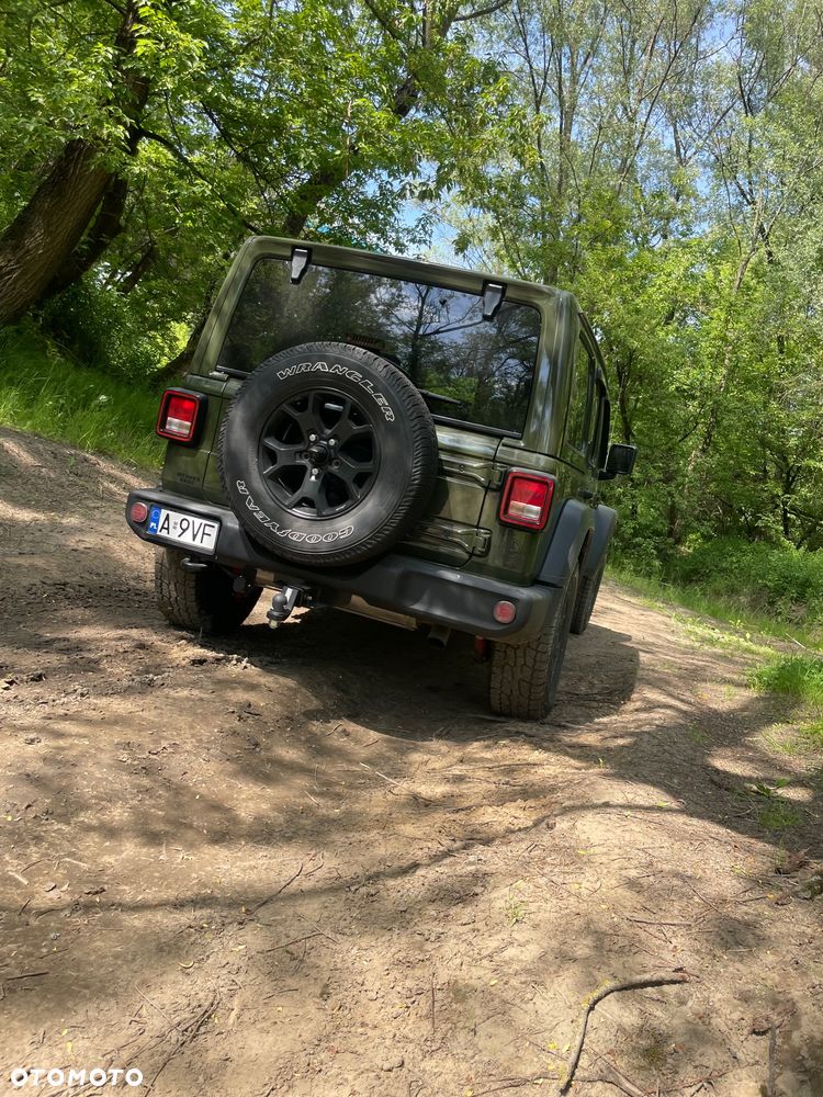 Jeep Wrangler - 23