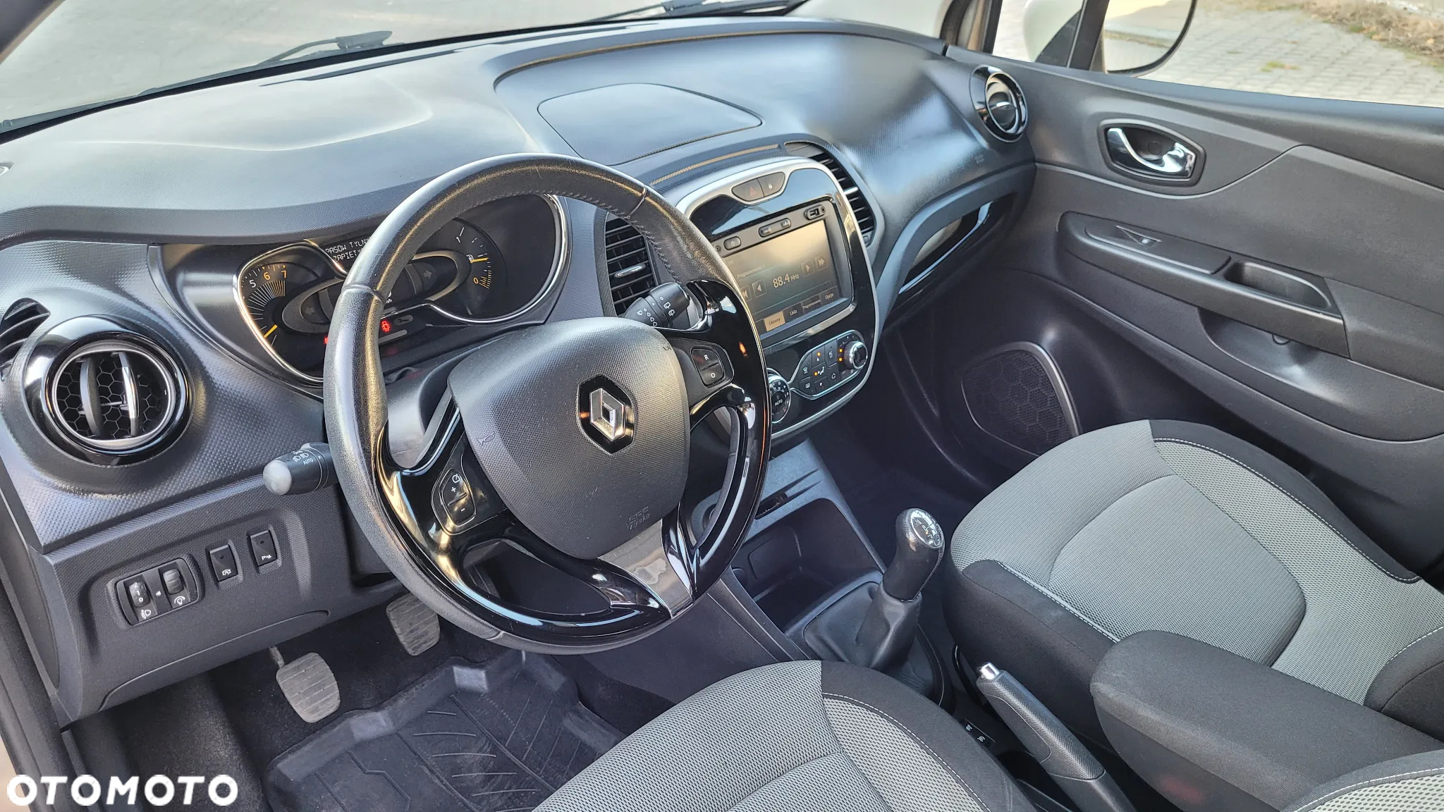 Renault Captur - 5