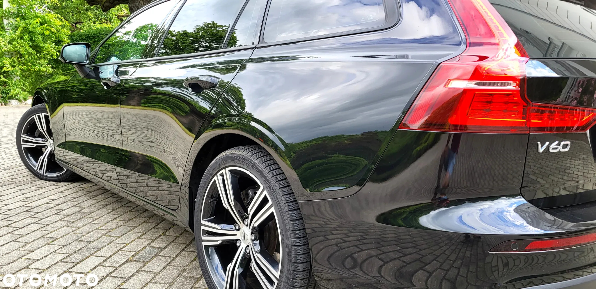Volvo V60 D4 Momentum - 27