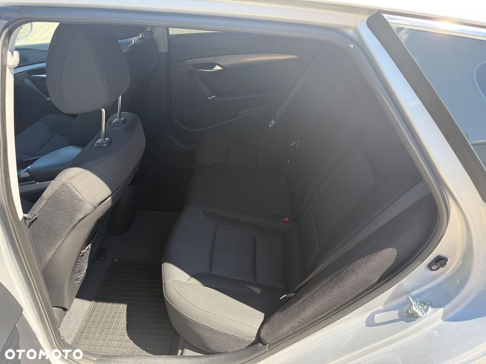 Hyundai i40 Kombi blue 1.6 Family+ - 19