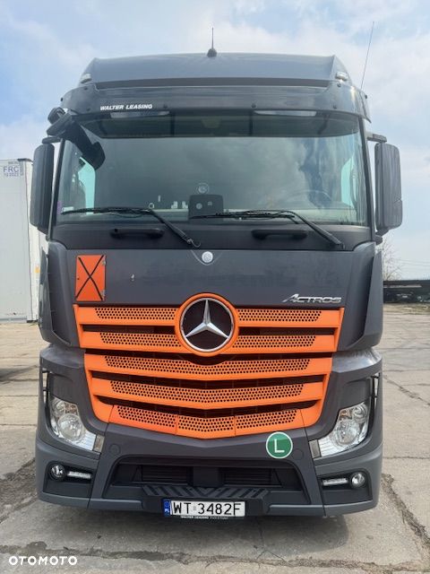 Mercedes-Benz actros - 1