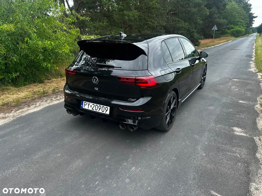 Volkswagen Golf - 2