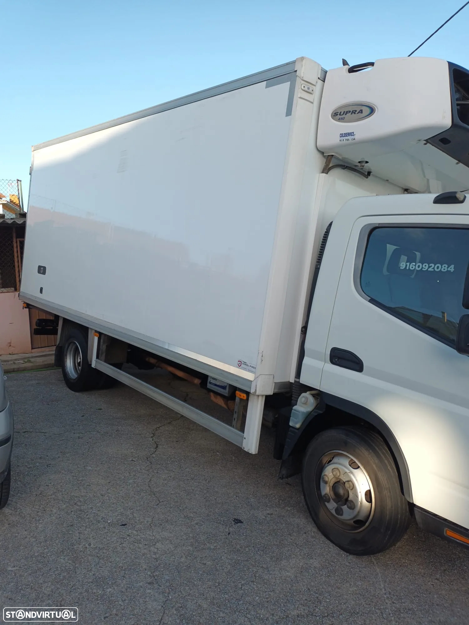 Mitsubishi FUSO - 2