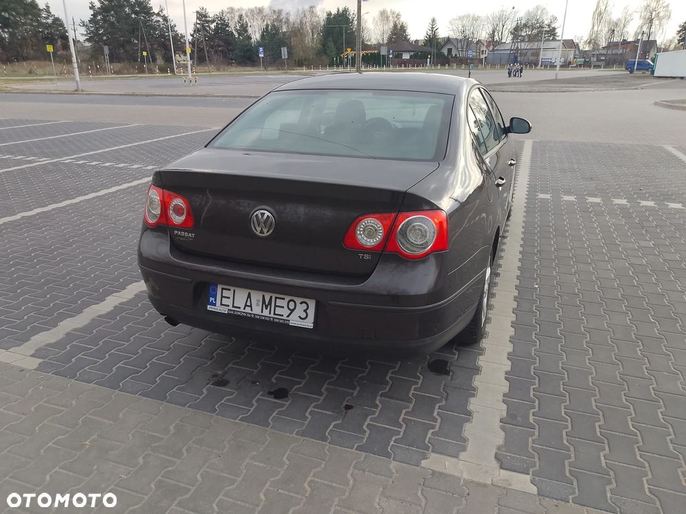 Volkswagen Passat 1.4 TSI Comfortline - 11