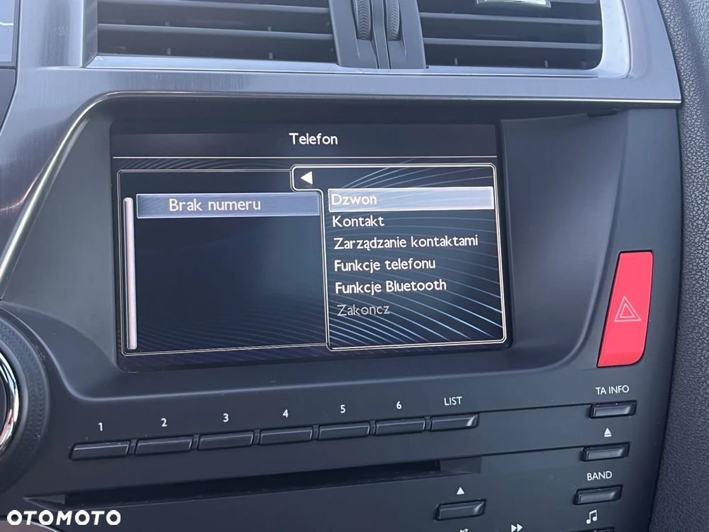 Citroën DS5 e-HDi 115 EGS6 SoChic - 28