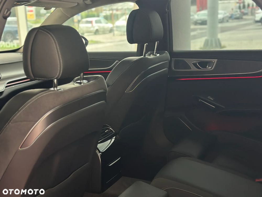 Hongqi H9 2.0T Deluxe - 9