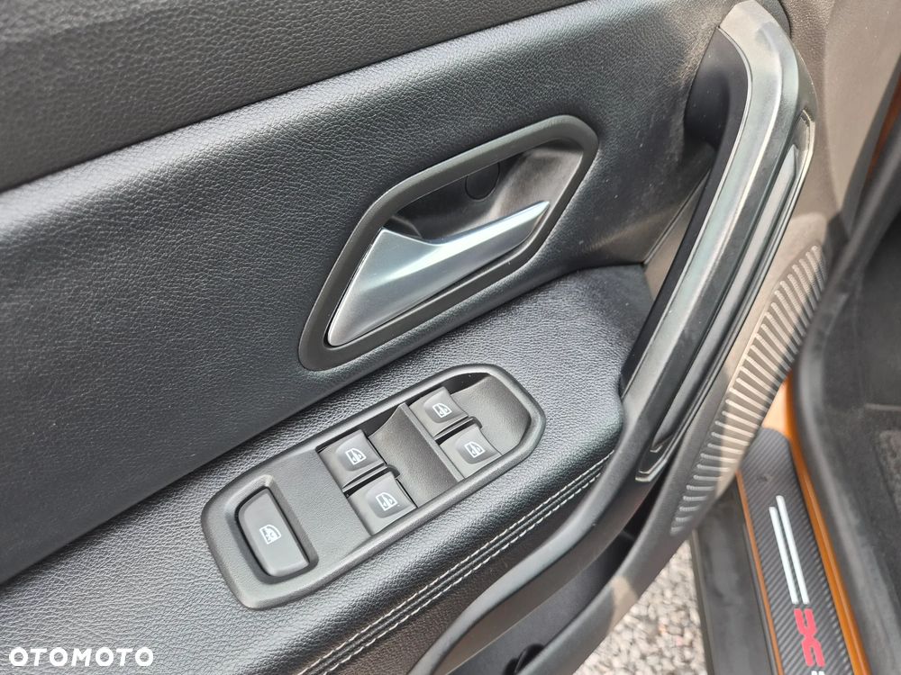 Dacia Duster 1.6 SCe Connected by Orange - 30
