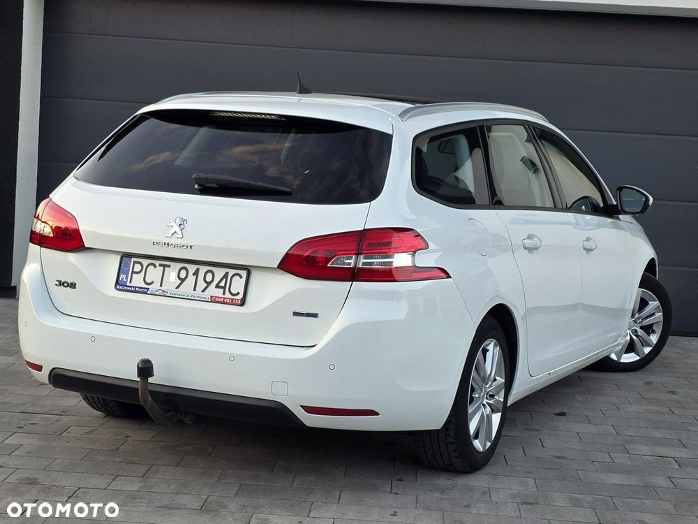 Peugeot 308 - 3