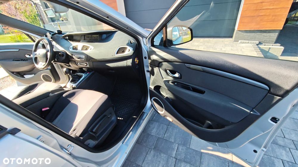 Renault Scenic - 25