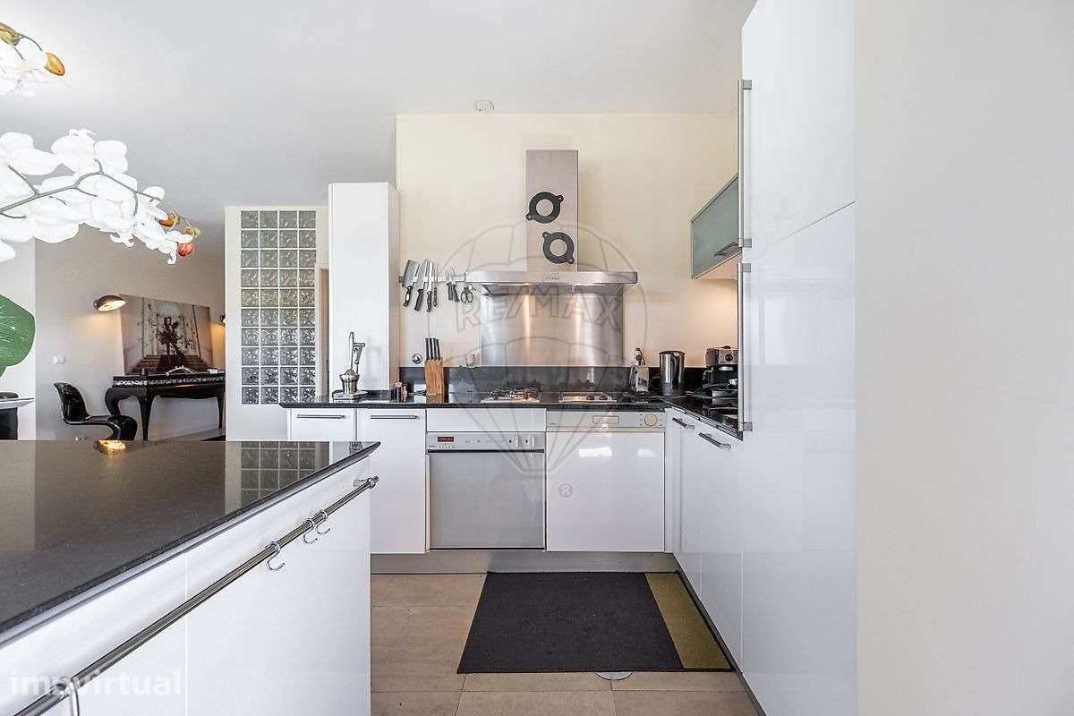 Apartamento T2 transformado em T1 situado a 1 m do centro de Lousada - Grande imagem: 3/23