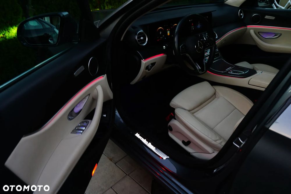 Mercedes-Benz Klasa E 220 d Avantgarde - 40