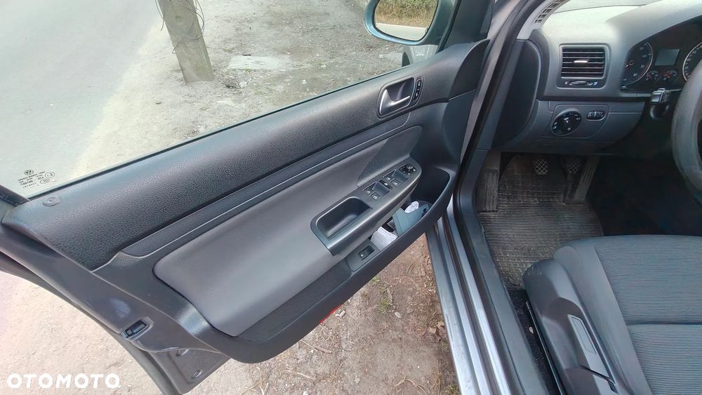 Volkswagen Golf 1.6 Edition - 16