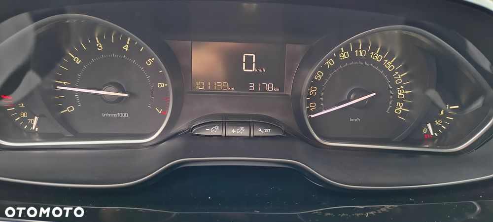 Peugeot 2008 PureTech 110 Stop&Start Active - 13