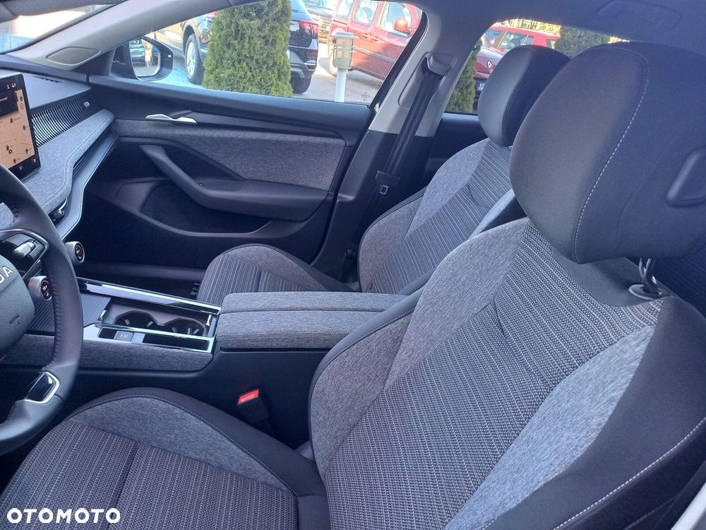 Skoda Superb 2.0 TSI Edition 130 DSG - 11