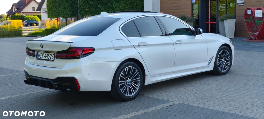 BMW Seria 5 530i Sport Line - 21