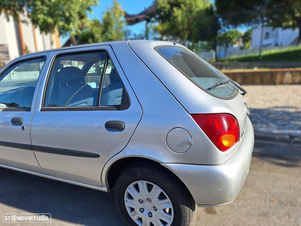 Ford Fiesta 1.25 Ghia - 15