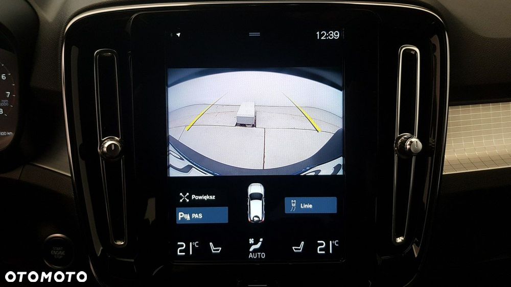 Volvo XC 40 - 25