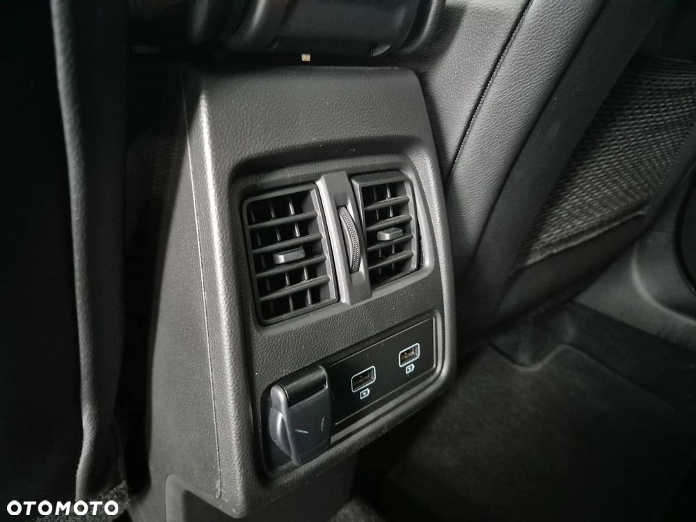 Renault Captur 1.0 TCe Techno - 24