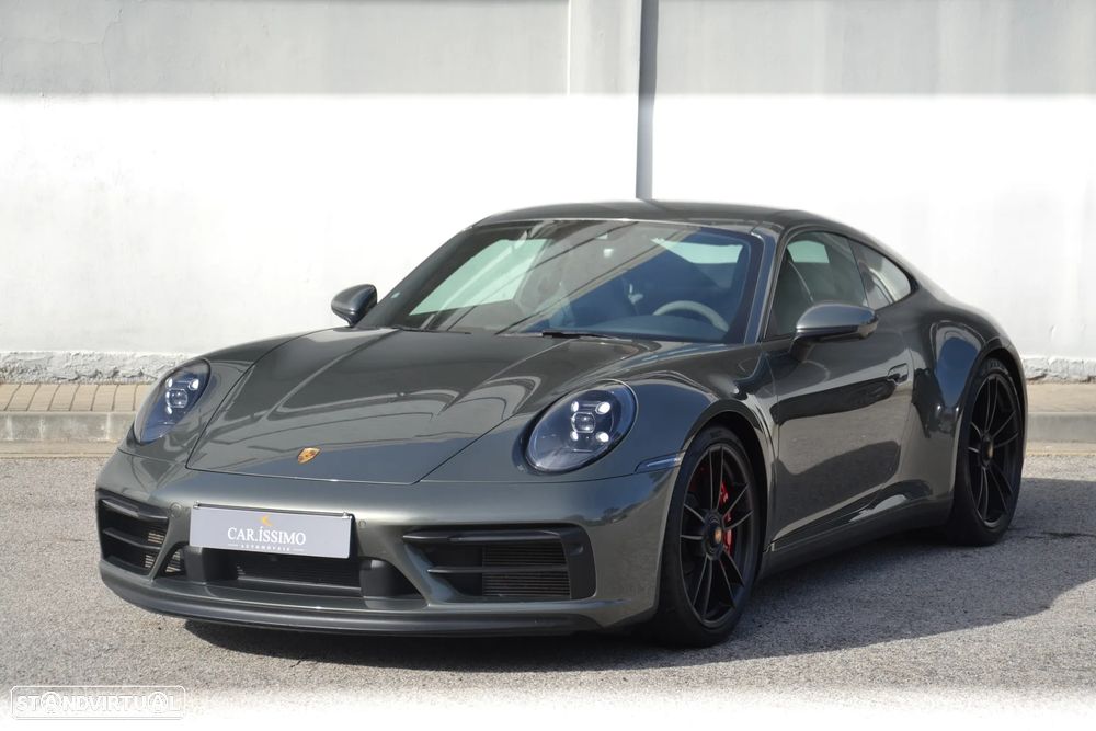 Porsche 911 (992) Carrera 4 GTS PDK