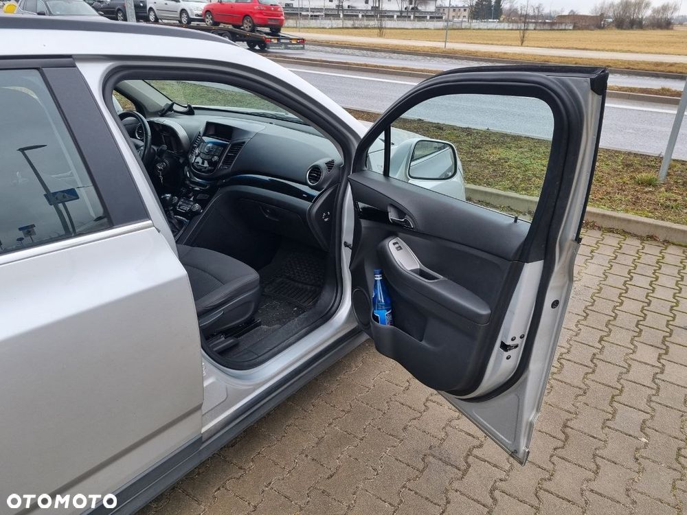 Chevrolet Orlando 2.0 D LT+ - 23