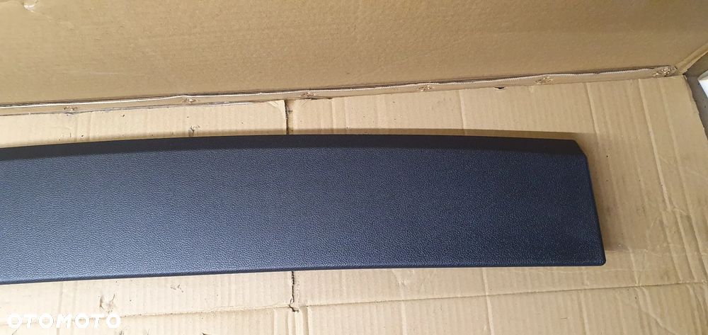 Tapicerka osłona klapy bagażnika górna VW Golf VIII 8 Kombi 5H9867707 - 3
