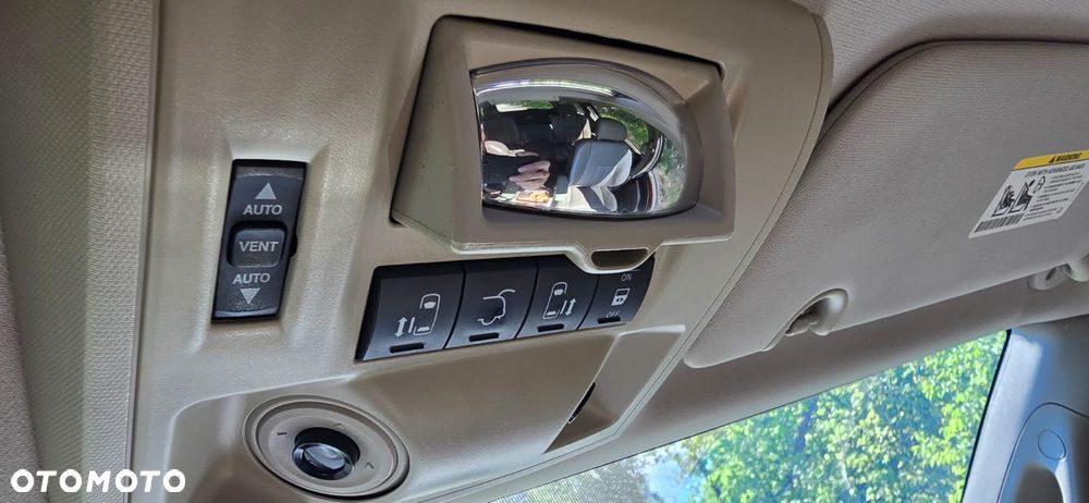 Chrysler Town & Country 3.6 Touring - 6