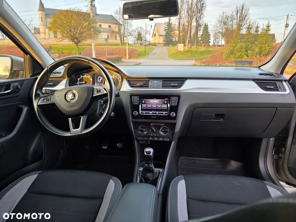 Skoda RAPID Spb 1.0 TSI Style - 15