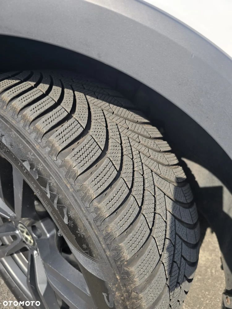 Volkswagen Passat - 13