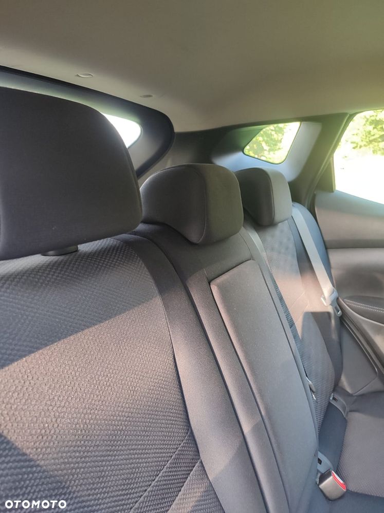 Nissan Qashqai 1.2 DIG-T N-Connecta EU6 - 17