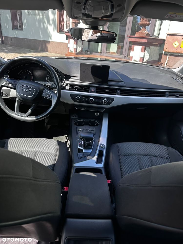 Audi A4 Limousine 35 TFSI S tronic - 15