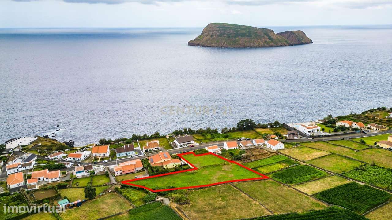 Terreno com vista sobre os Ilhéus  em Porto Judeu - Ilha Terceira - Grande imagem: 3/6