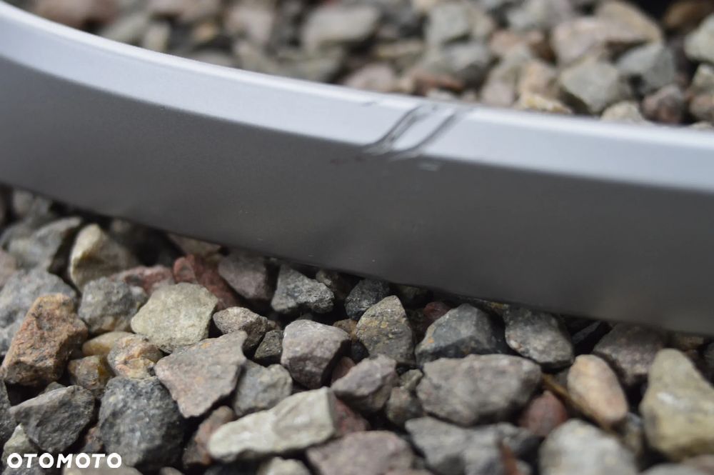 BMW E91 / E90 ORYGINALNY KOMPLET DEKORÓW / LISTWY OZDOBNE W KOLORZE SREBRNYM POD SYSTEM STAR-STOP + KRATKI NAWIEWU O NR. 51 16 7 137 484 / 51 16 7 137 485 / 7 137 484 / 7 121 472 OEM - 12