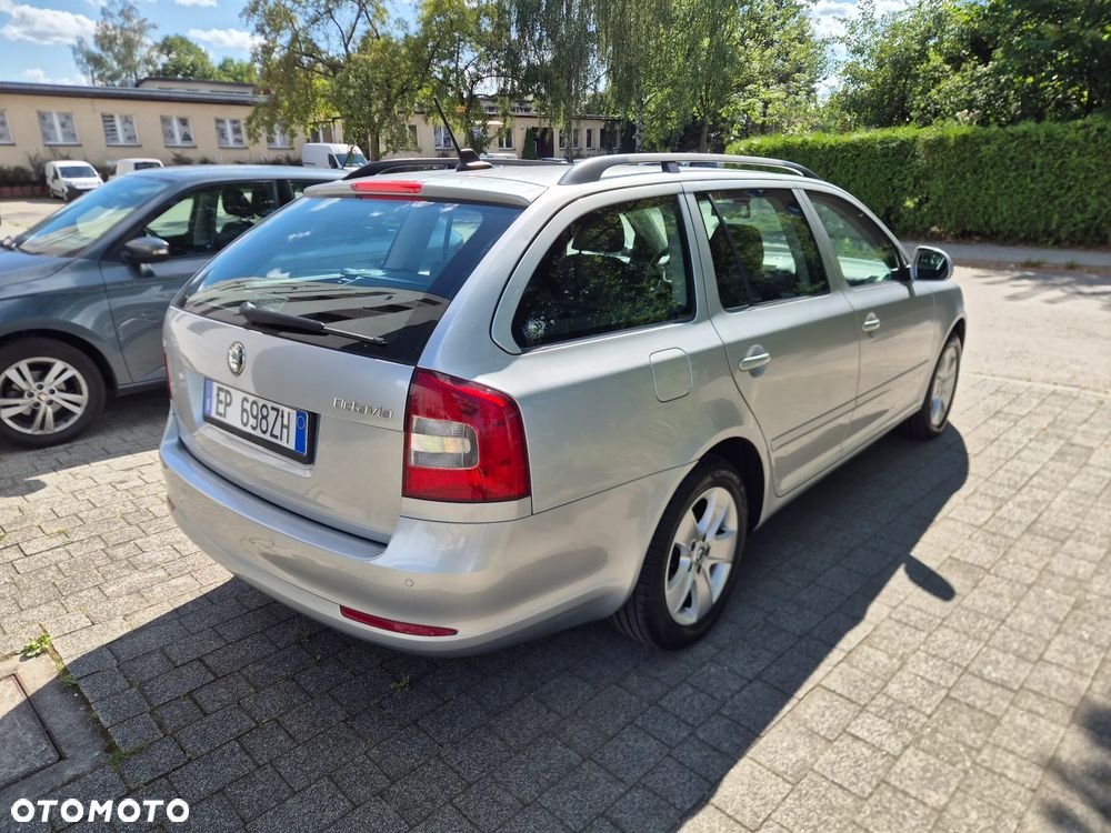Skoda Octavia 1.6 TDI Ambiente - 6