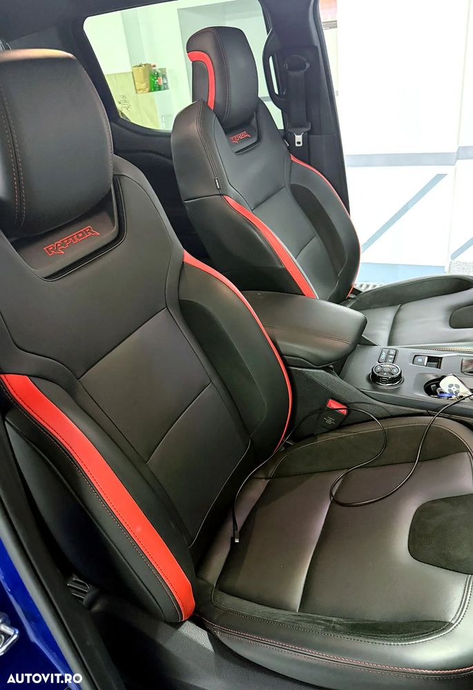 Ford Raptor - 8