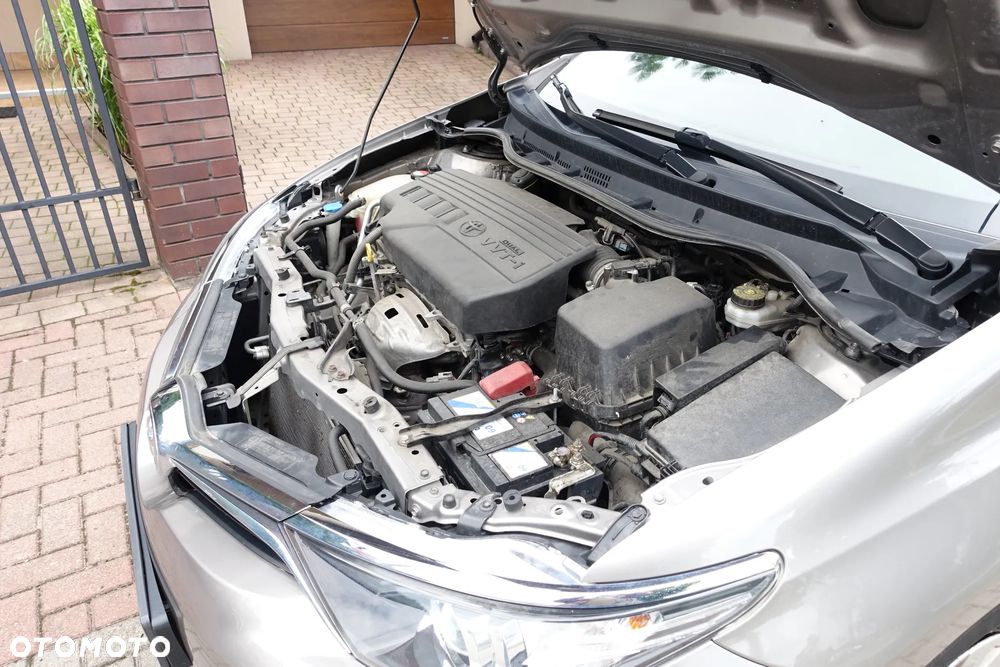 Toyota Auris 1.33 VVT-i Active - 17
