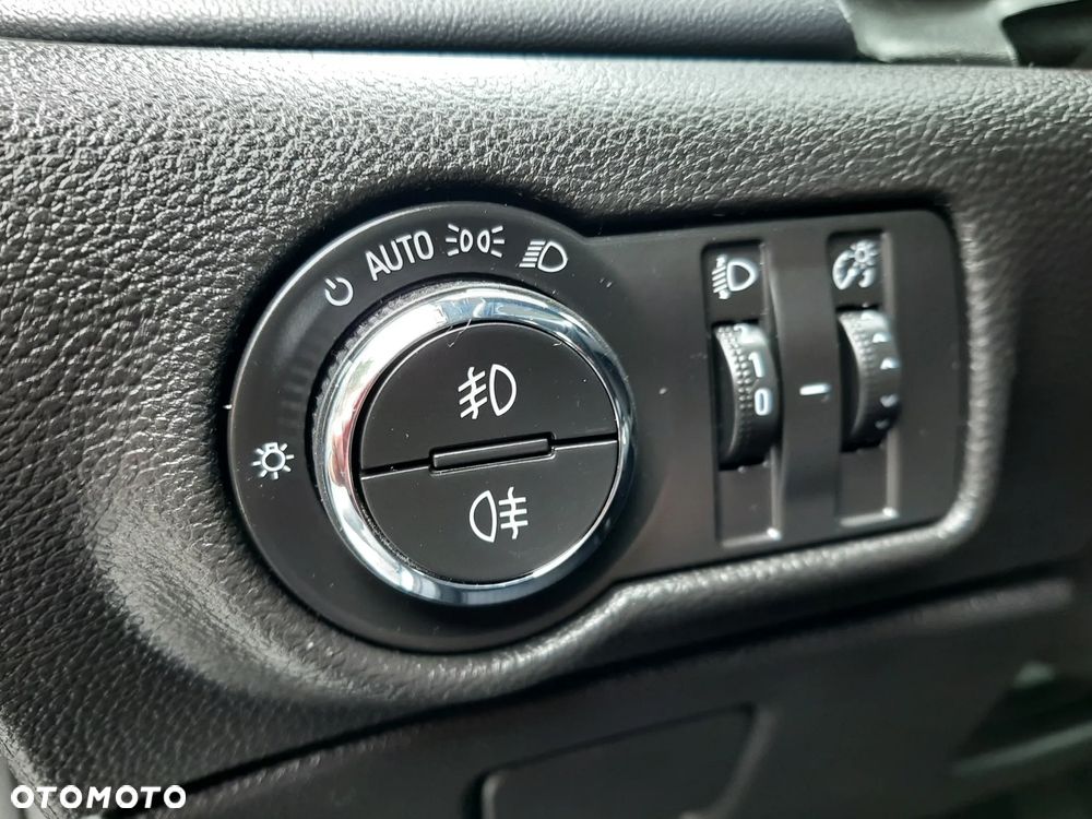 Opel Astra 1.4 Turbo Exklusiv - 21