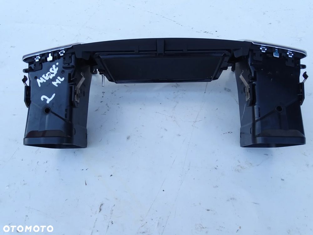 KRATKA NAWIEWU ŚRODKOWA RAMKA MERCEDES ML W166 F-VAT - 2