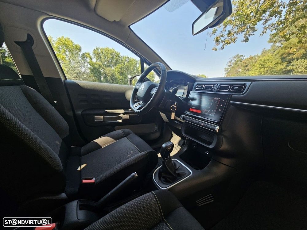 Citroën C3 1.2 PureTech Shine - 27