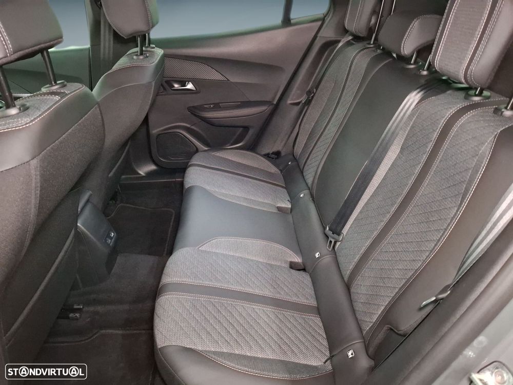 Peugeot 2008 1.2 Hybrid Allure e-DCS6 - 14