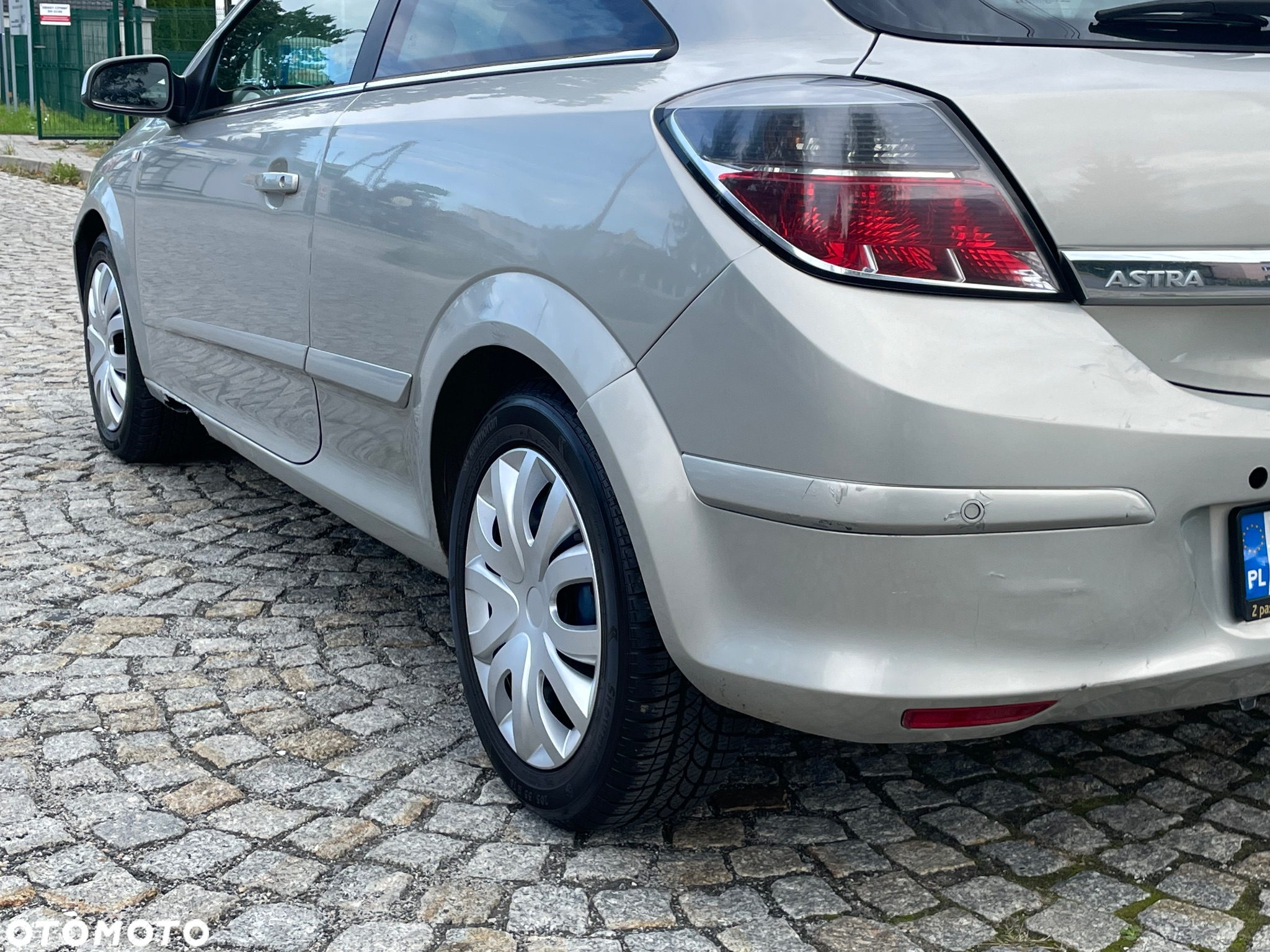 Opel Astra III GTC 1.9 CDTI Enjoy - 12
