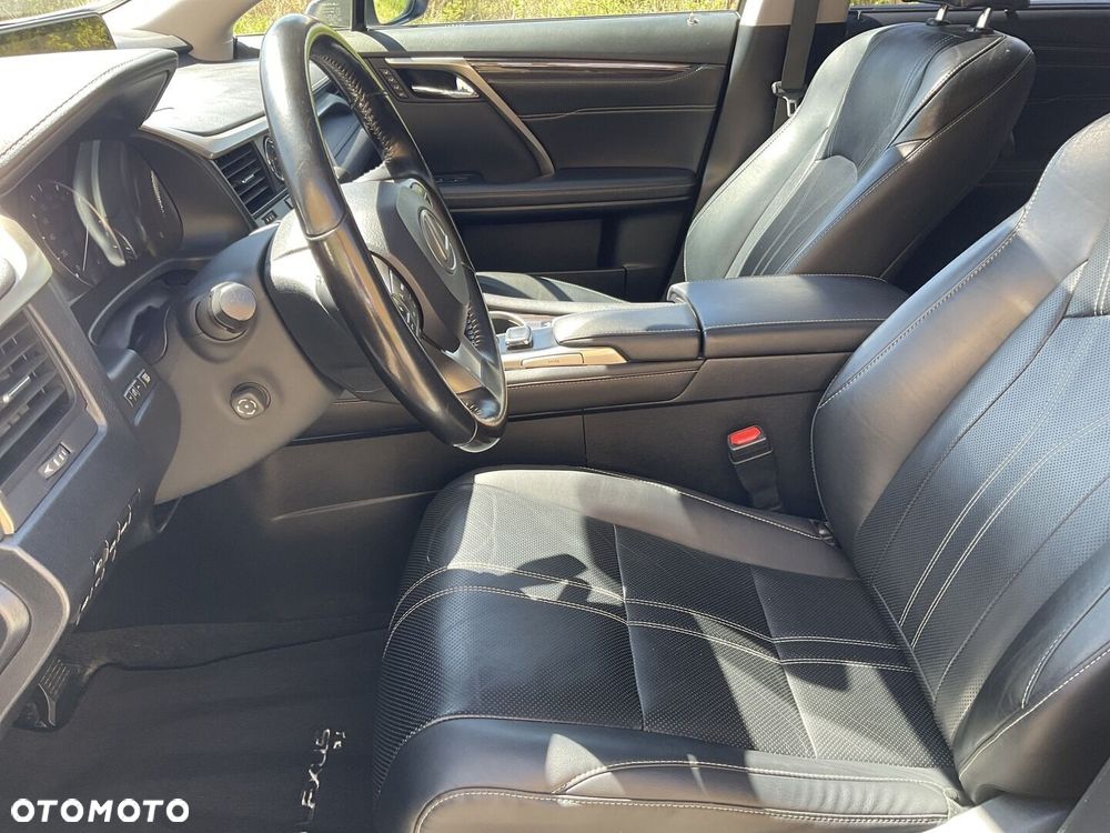 Lexus RX - 20