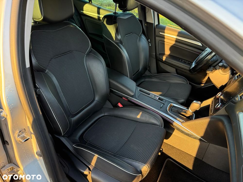 Renault Megane ENERGY dCi 110 EDC BOSE EDITION - 27