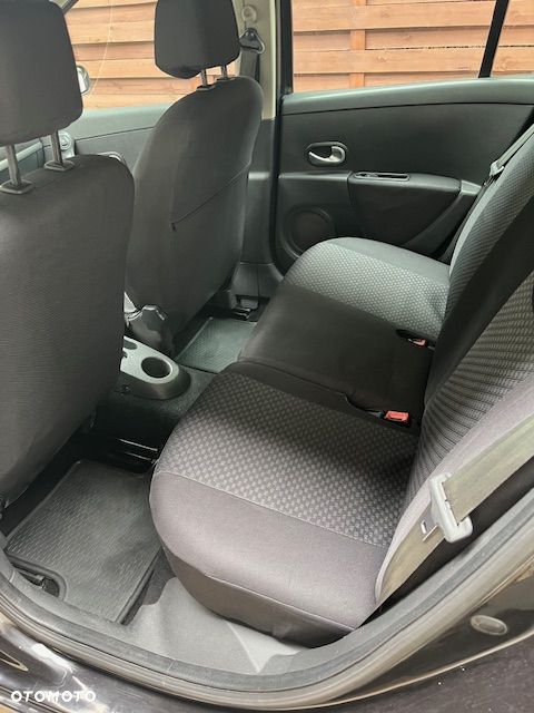 Renault Clio 1.5 dCi Privilege - 9