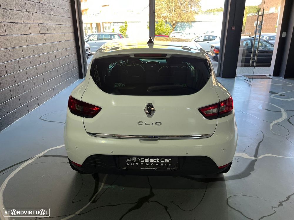 Renault Clio - 7