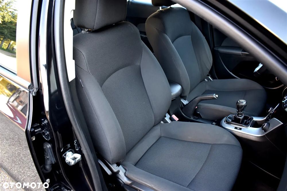 Chevrolet Cruze Station Wagon 1.6 LT - 26